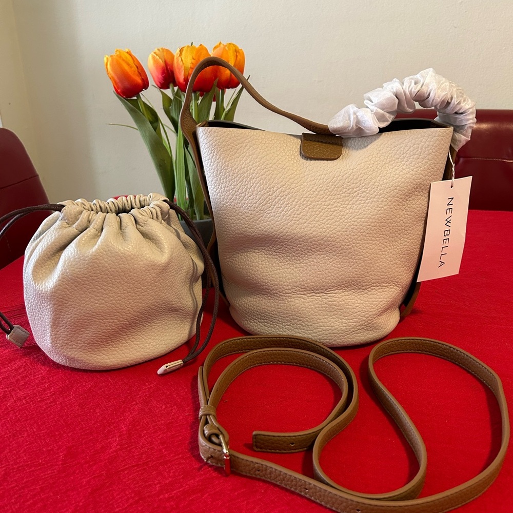 New Bella Chic  White Leather Bucket Bag